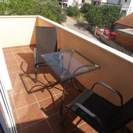 With Parking Space Vinisce, Trogir - 11075 Apartment Vinišće