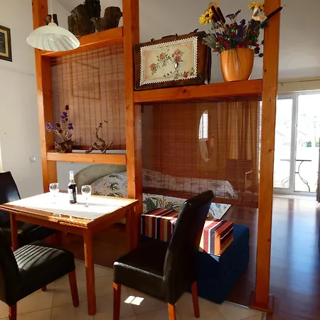 With Parking Space Vinisce, Trogir - 11075 Apartman Vinisce
