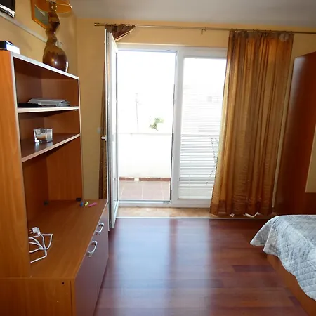 With Parking Space Vinisce, Trogir - 11075 Apartman